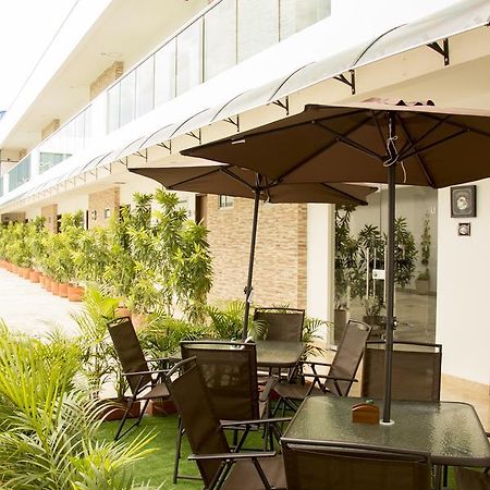 River City Hotel Monteria Exterior photo