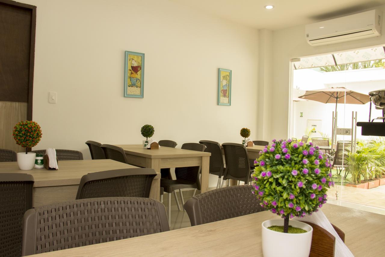 River City Hotel Monteria Exterior photo